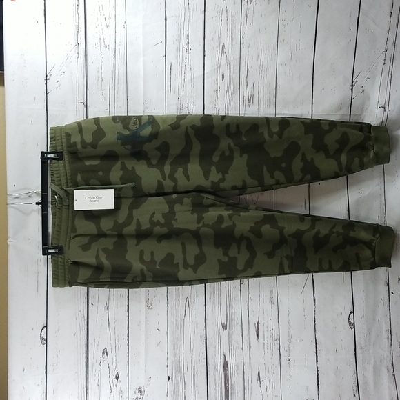 Calvin Klein Joggers XL - Picture 2 of 12